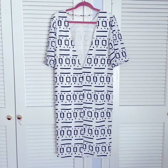 Oversized Dress - Picture 2 of 2